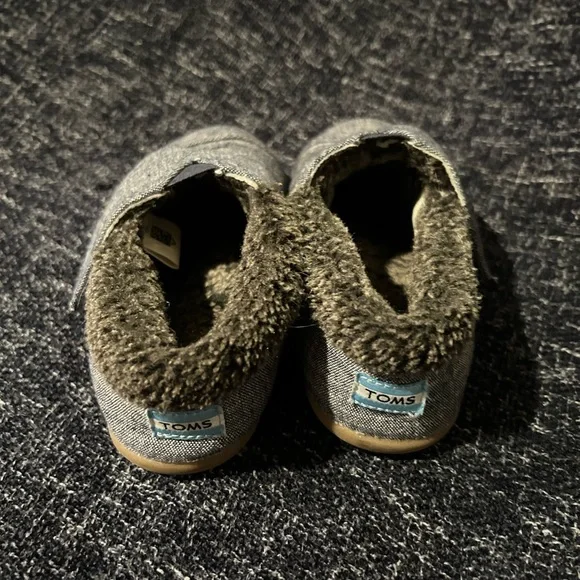 Children/Toddler Tom’s House Slippers/shoes Size 11 - Picture 3 of 7